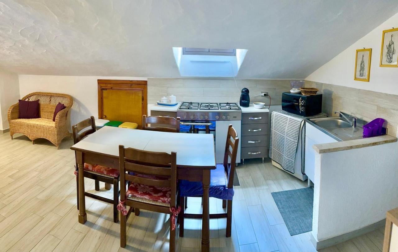 The Quiet Mansard Apartamento Olbia Exterior foto